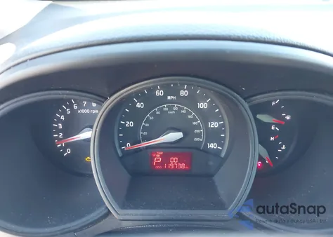 2016 Kia Rio Lx z USA, uszkodzony, nr VIN KNADM4A3XG6647791